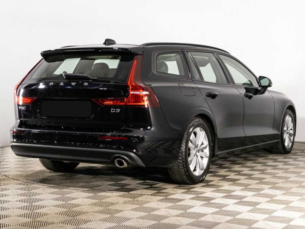 Volvo V60 2018 года с пробегом. Фото: #4