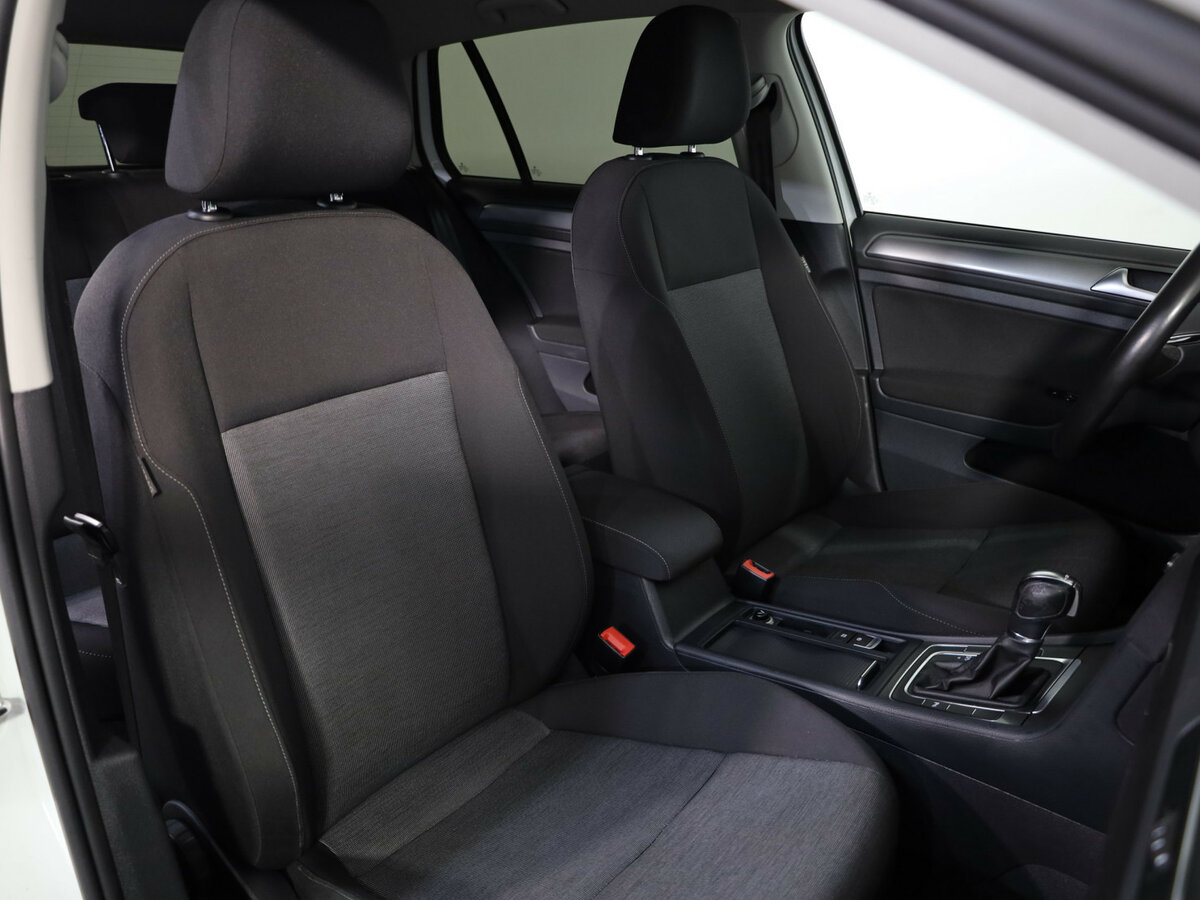 Volkswagen Golf 2013 года с пробегом. Фото: #16