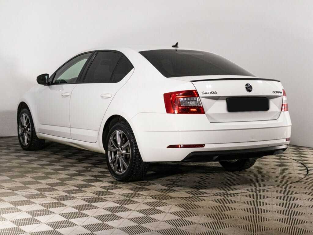 Skoda Octavia 2018 года с пробегом. Фото: #6
