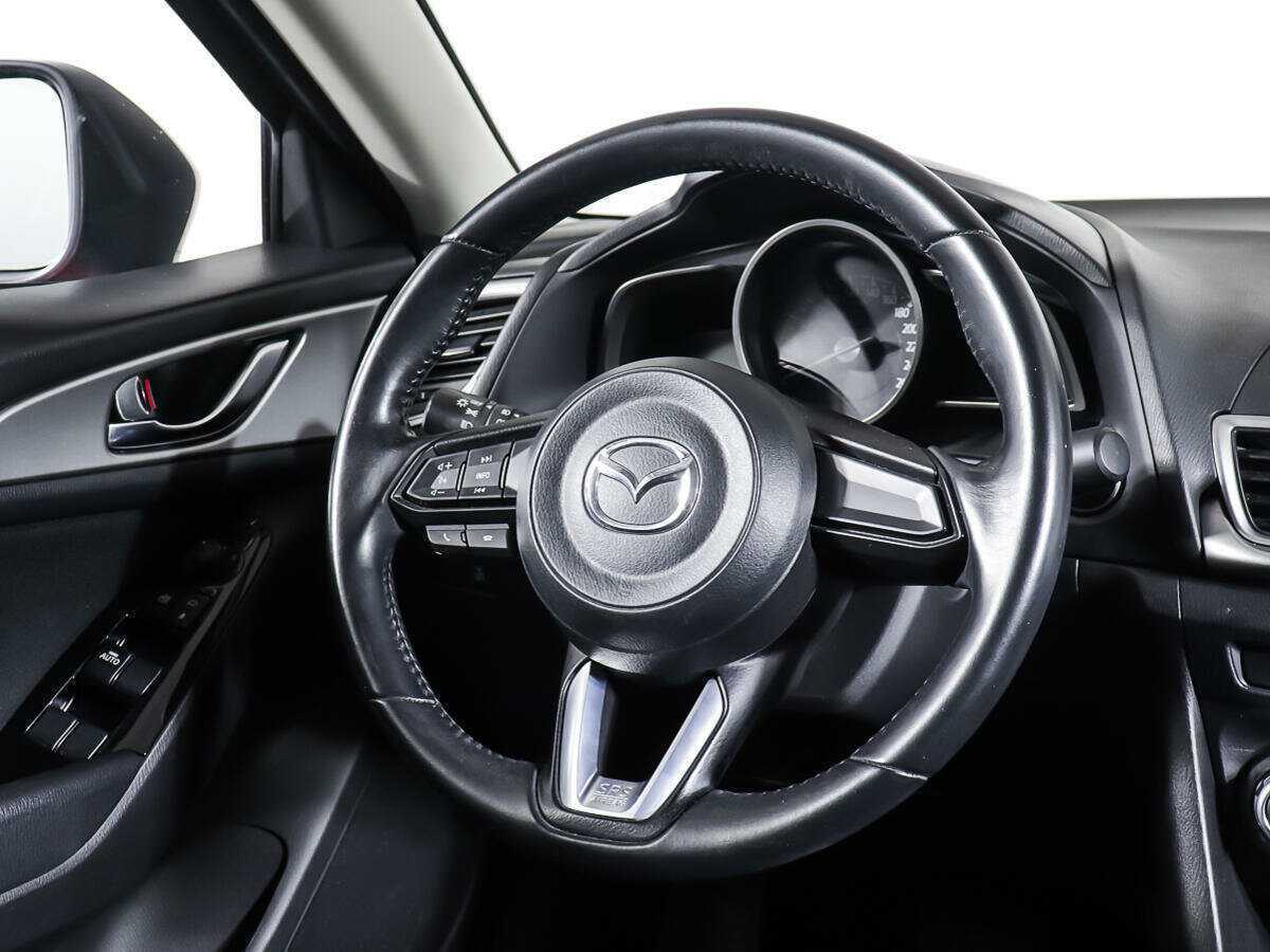 Mazda 3 2018 года с пробегом. Фото: #16