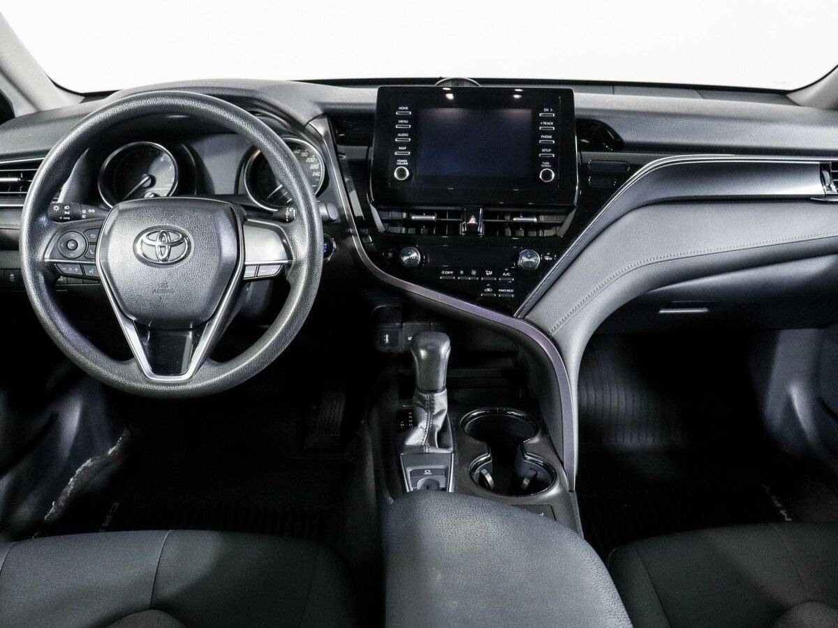 Toyota Camry 2021 года с пробегом. Фото: #8