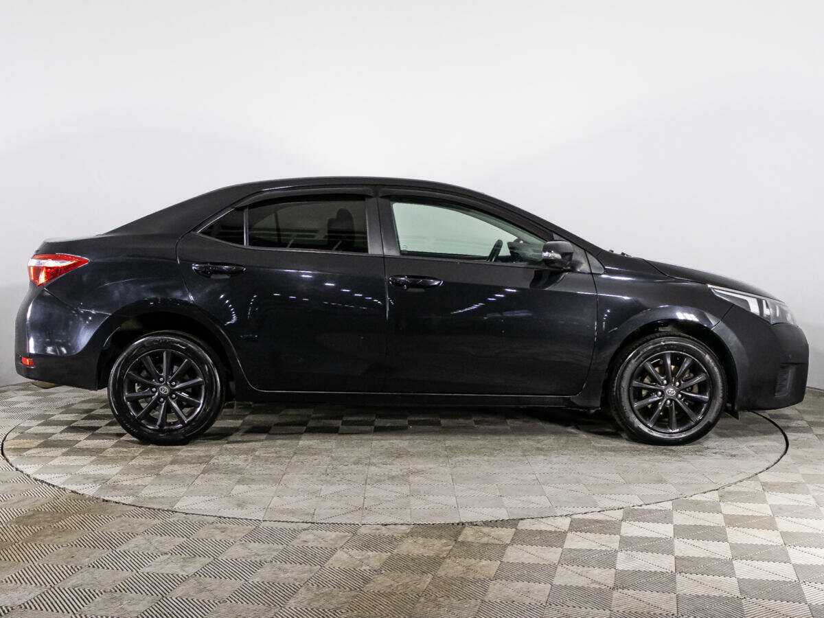 Toyota Corolla 2013 года с пробегом. Фото: #3