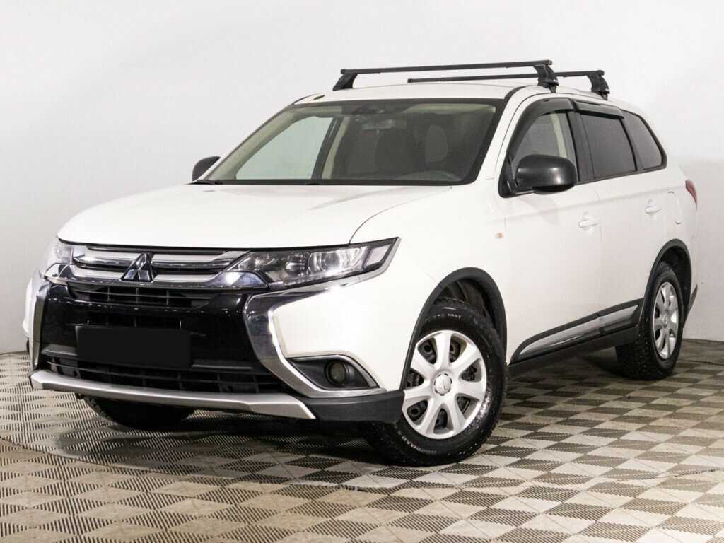 Mitsubishi Outlander 2018 года с пробегом. Посмотреть фото