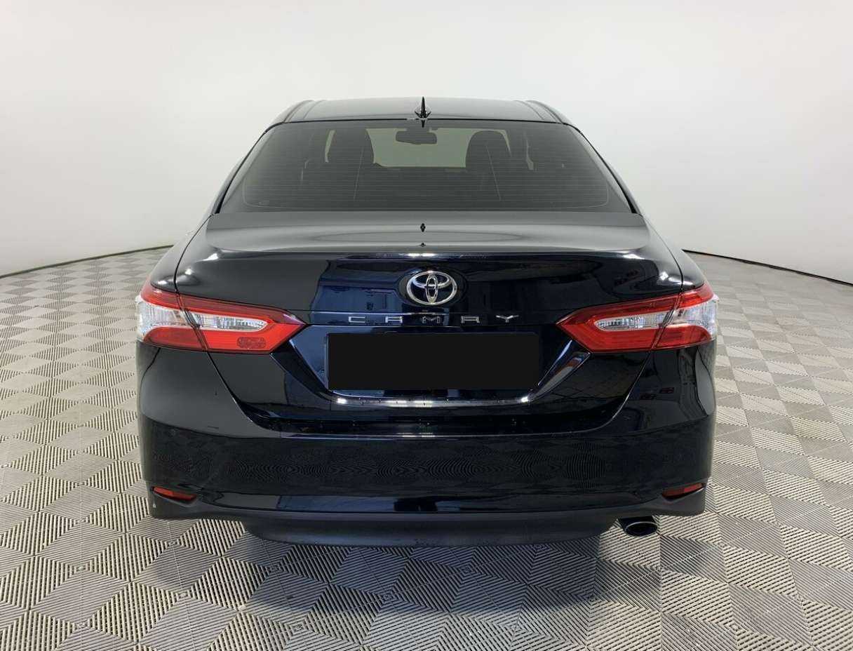 Toyota Camry 2019 года с пробегом. Фото: #4