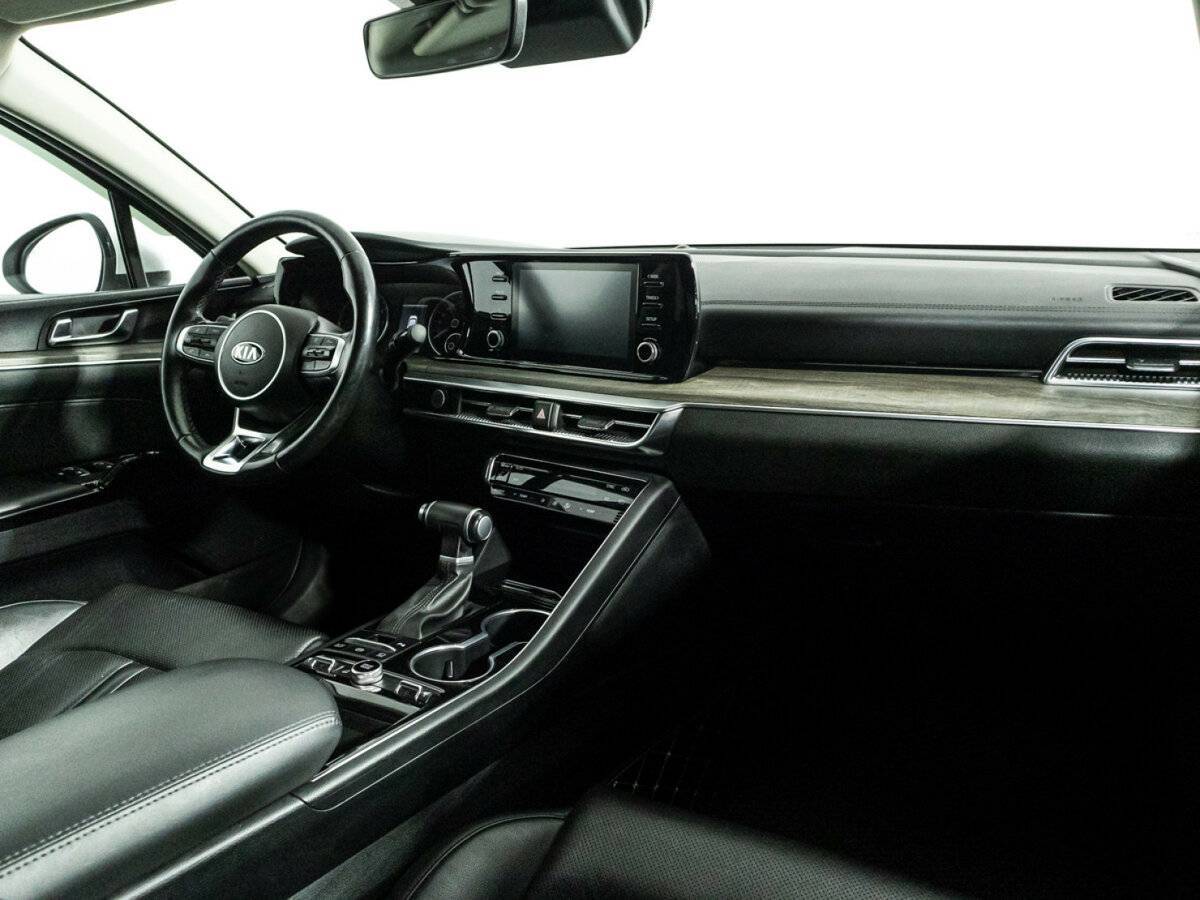 Kia K5 2021 года с пробегом. Фото: #7