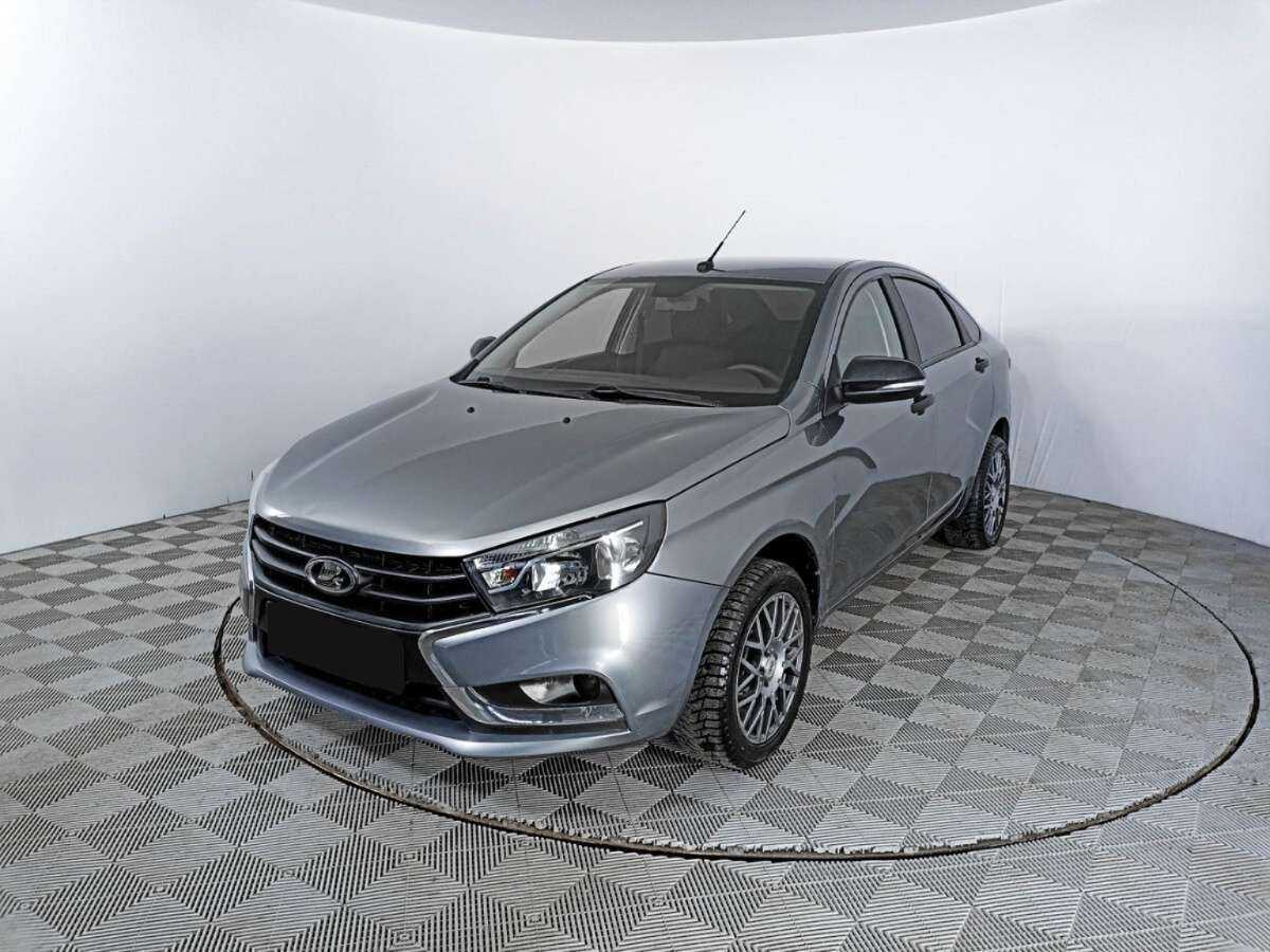 Lada (ВАЗ) Vesta 2018 года с пробегом. Посмотреть фото
