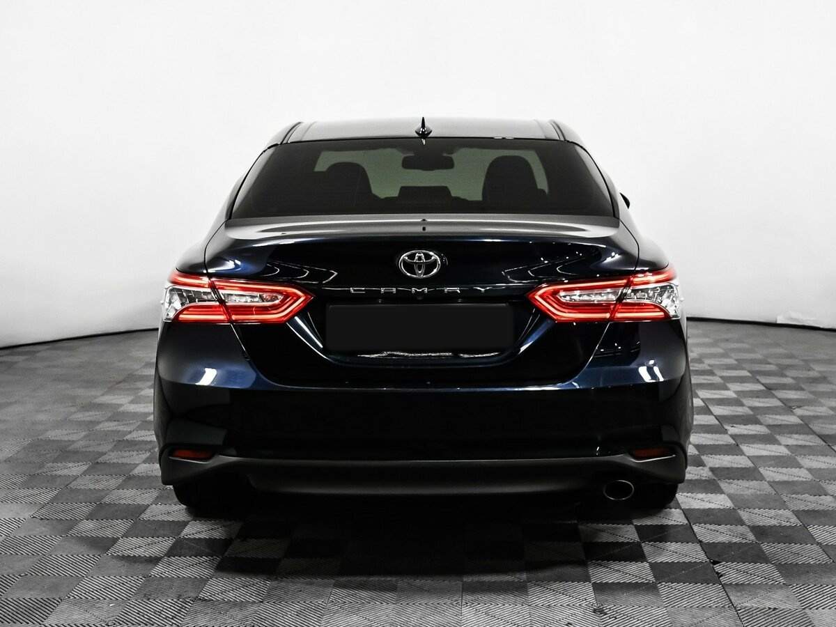 Toyota Camry 2019 года с пробегом. Фото: #5