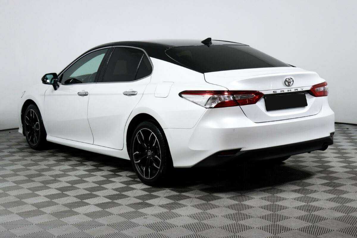 Toyota Camry 2020 года с пробегом. Фото: #6