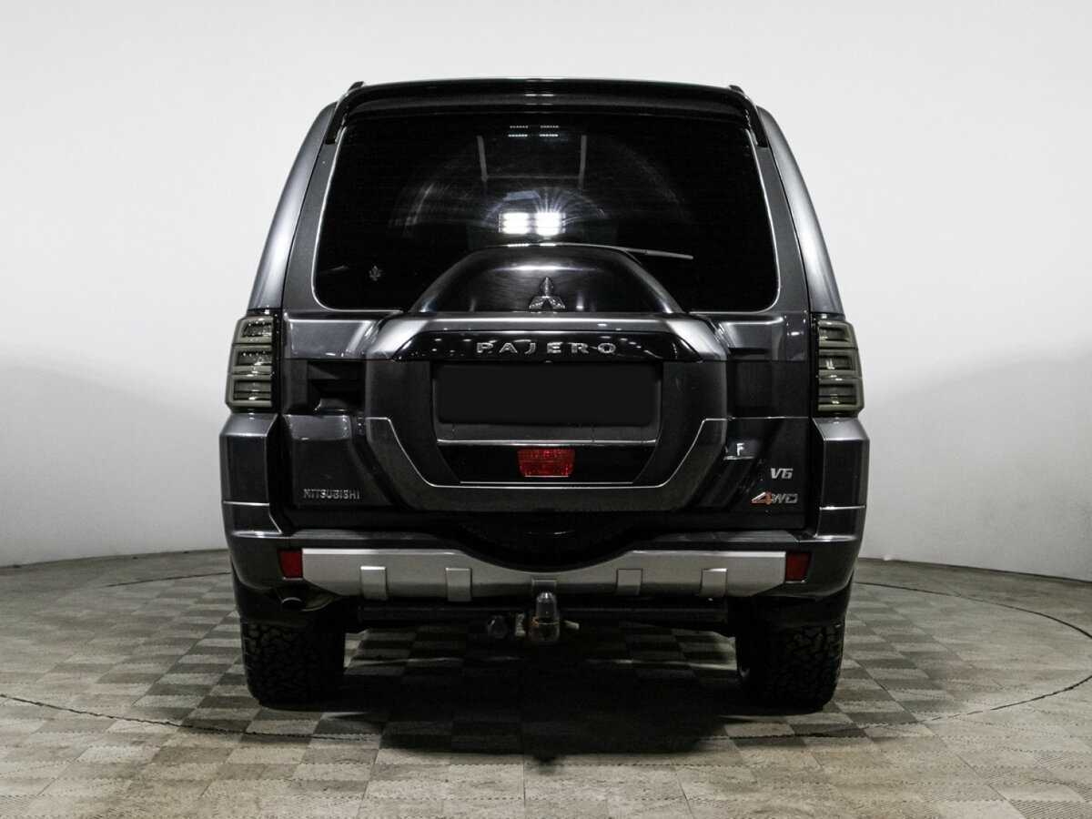Mitsubishi Pajero 2014 года с пробегом. Фото: #5