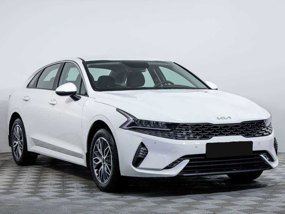 Kia K5 2022 года с пробегом. Фото: #1
