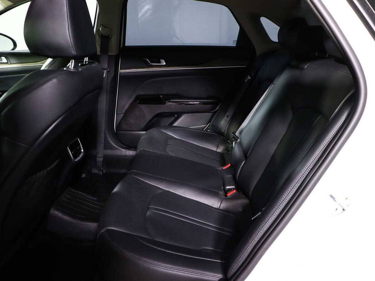 Kia K5 2021 года с пробегом. Фото: #7