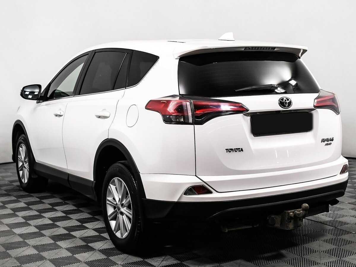 Toyota RAV4 2017 года с пробегом. Фото: #5
