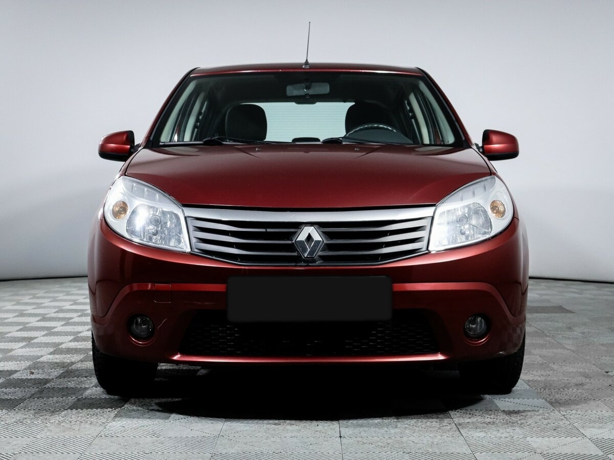 Renault Sandero 2012 года с пробегом. Фото: #1