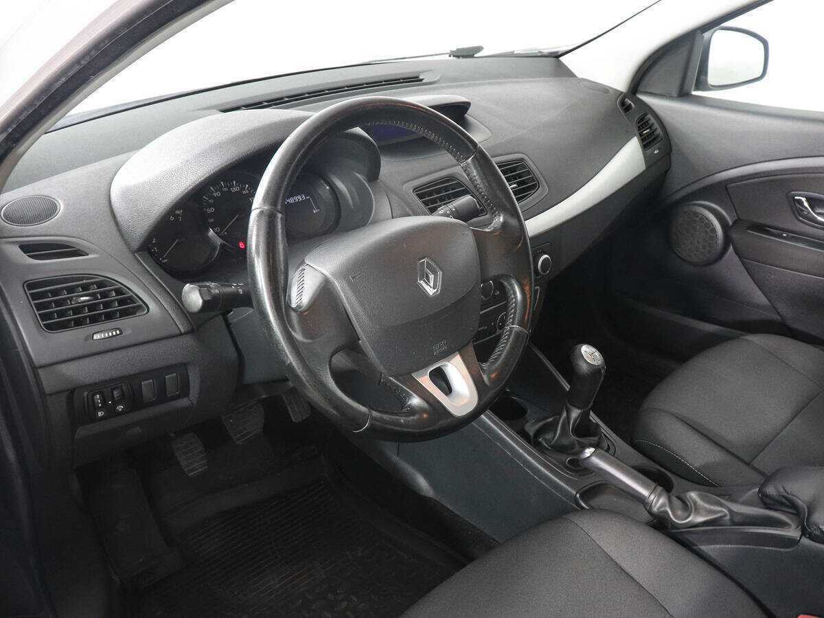Renault Fluence 2013 года с пробегом. Фото: #8
