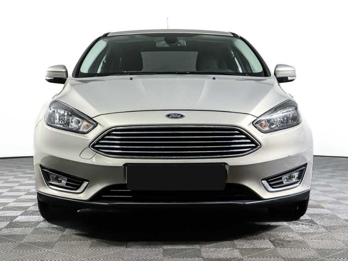 Ford Focus 2016 года с пробегом. Посмотреть фото