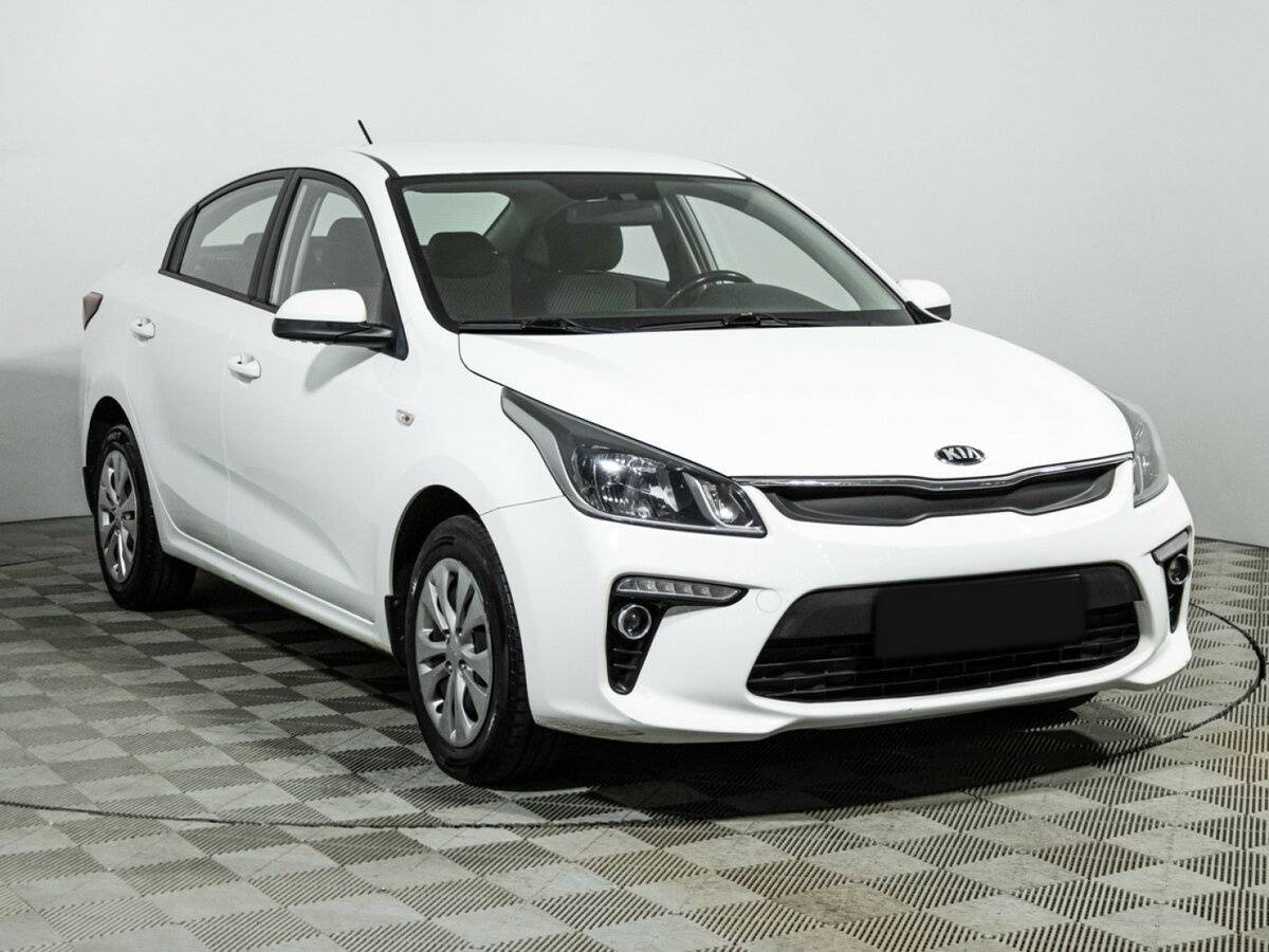 Kia Rio 2018 года с пробегом. Фото: #2