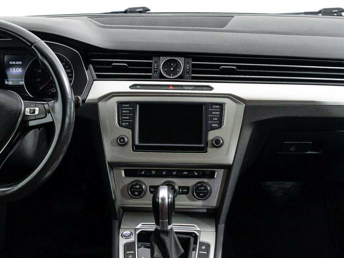 Volkswagen Passat 2017 года с пробегом. Фото: #13