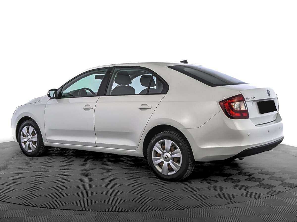 Skoda Rapid 2018 года с пробегом. Фото: #6