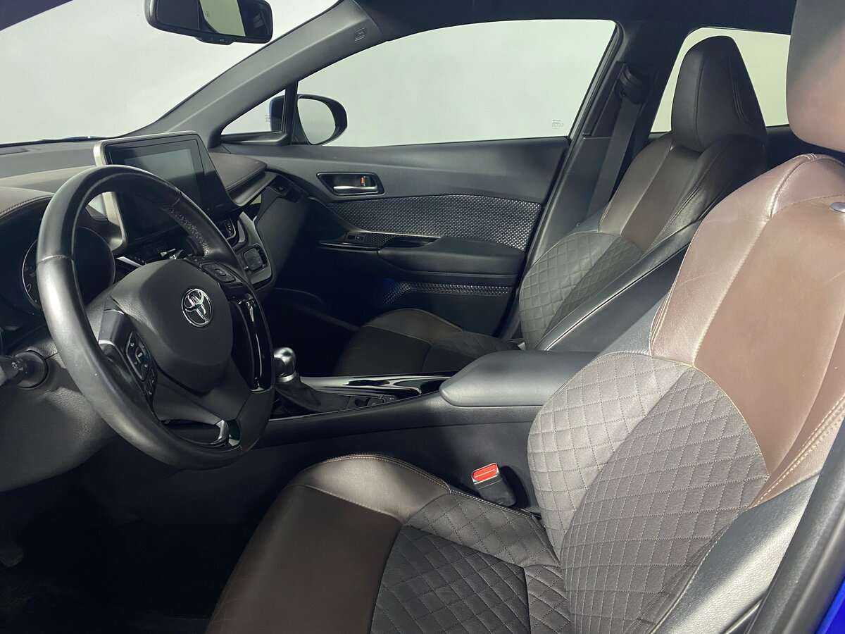 Toyota C-HR 2019 года с пробегом. Фото: #6
