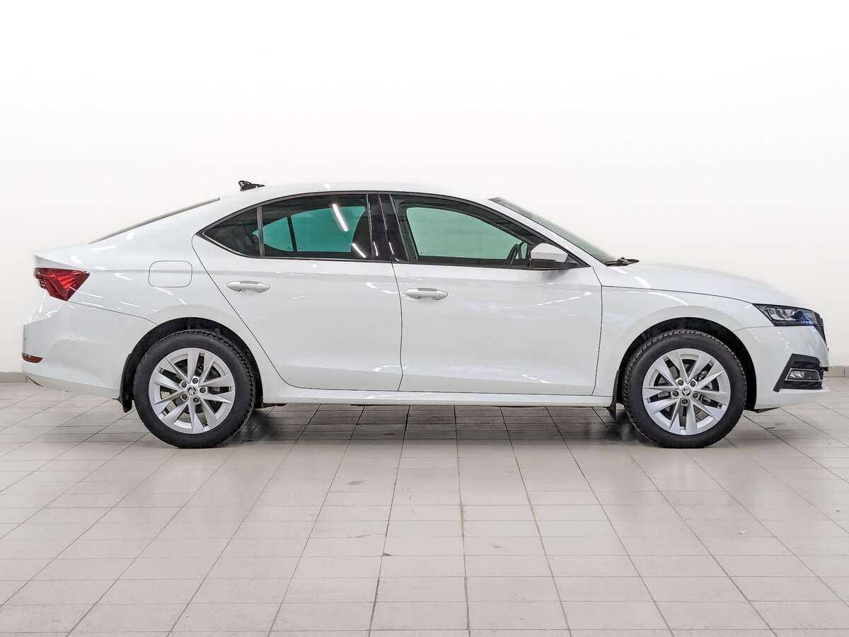 Skoda Octavia 2021 года с пробегом. Фото: #3