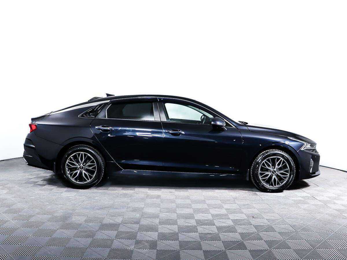 Kia K5 2021 года с пробегом. Фото: #3