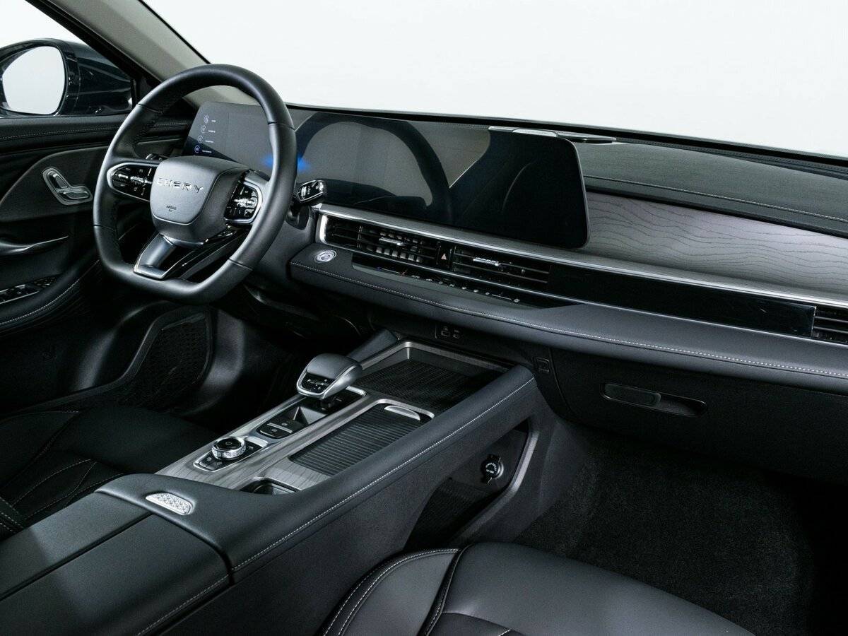 Chery Arrizo 8 2024 года с пробегом. Фото: #9