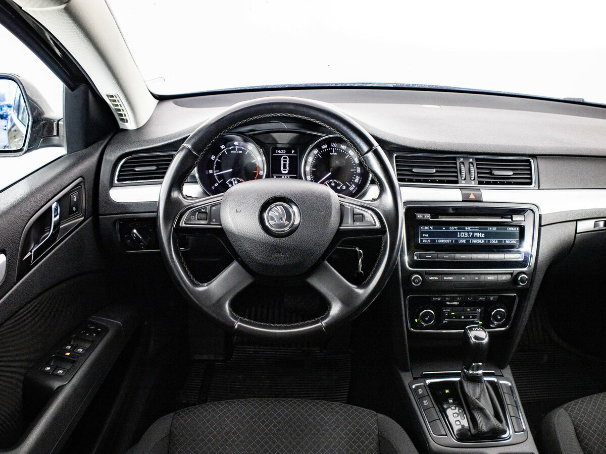 Skoda Superb 2014 года с пробегом. Фото: #7