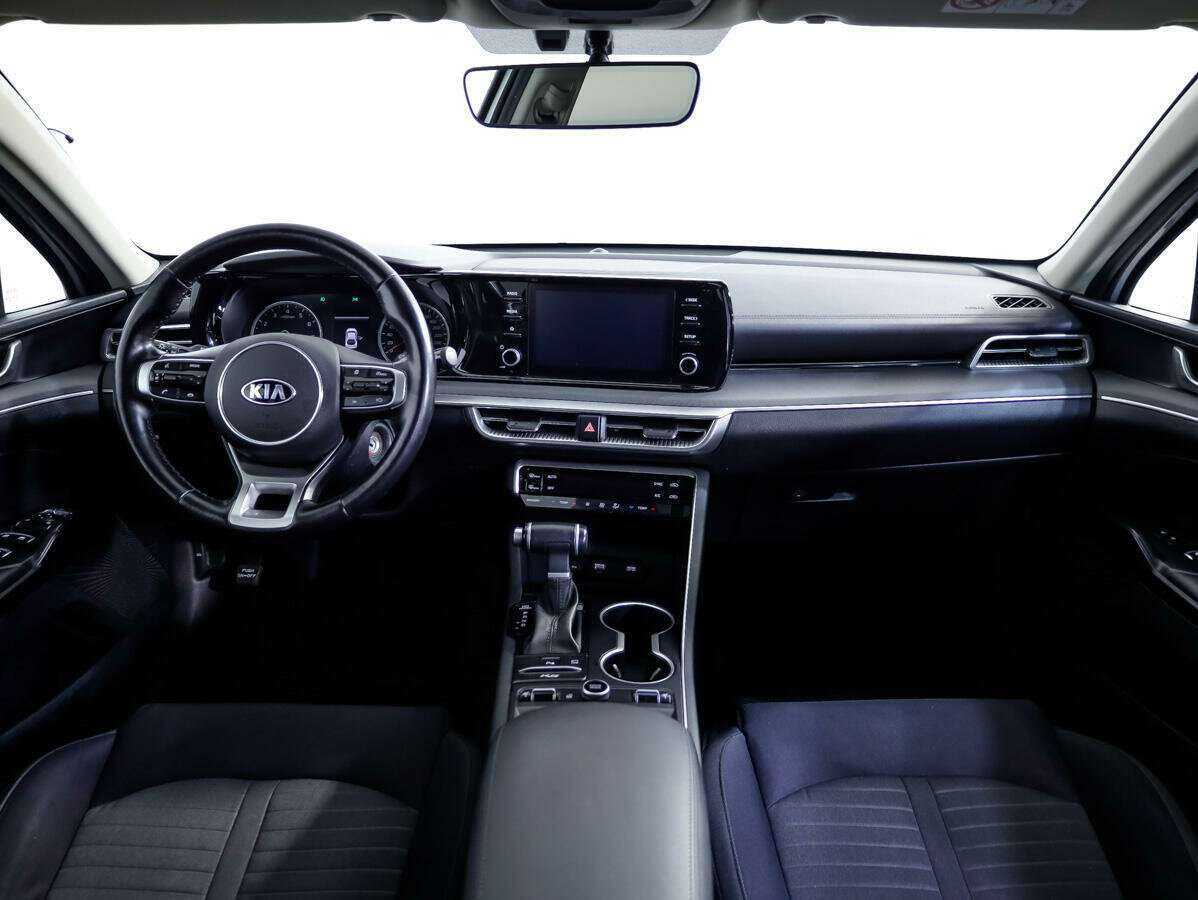 Kia K5 2020 года с пробегом. Фото: #8