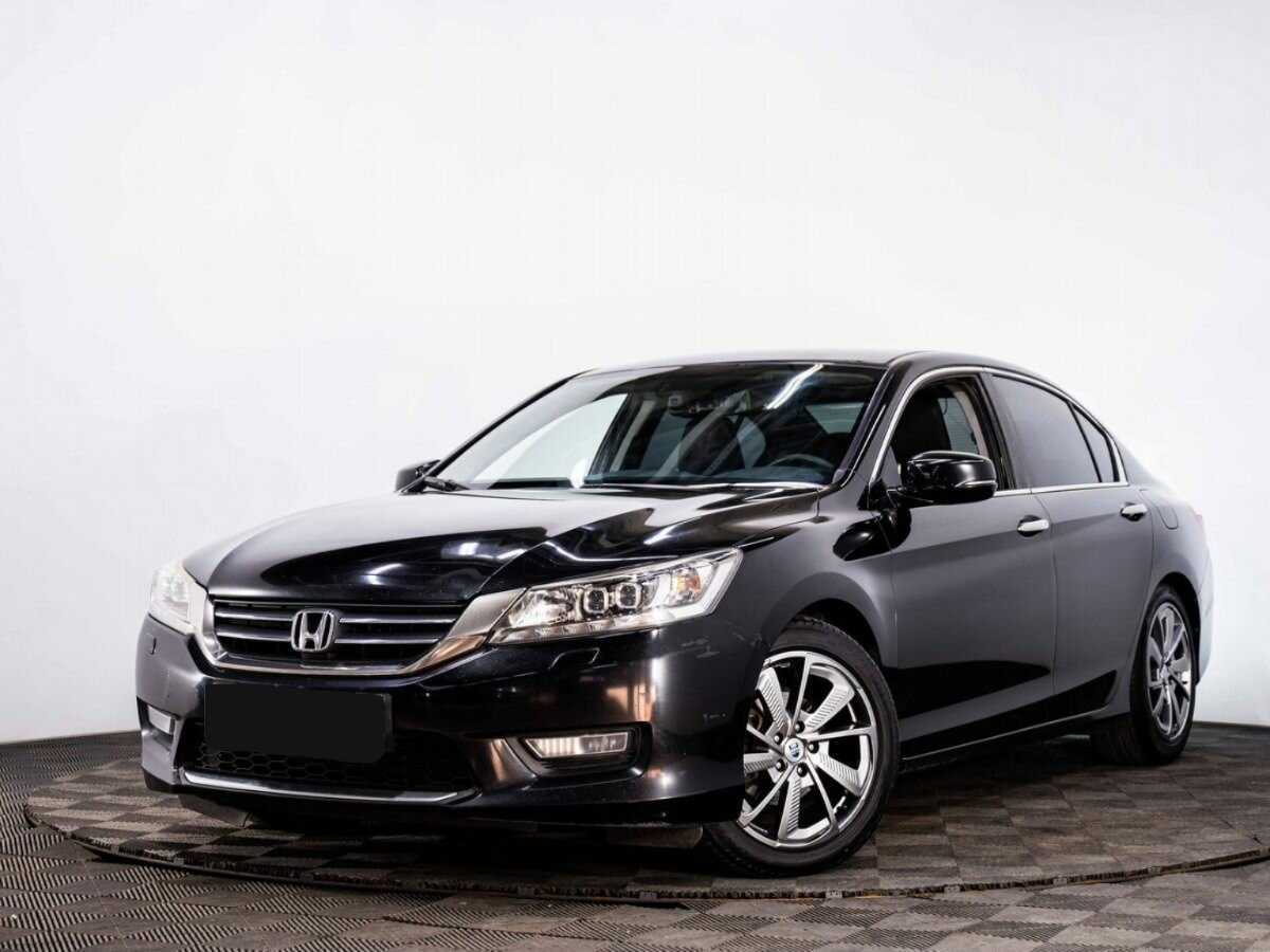 Honda Accord 2013 года с пробегом. Фото: #0