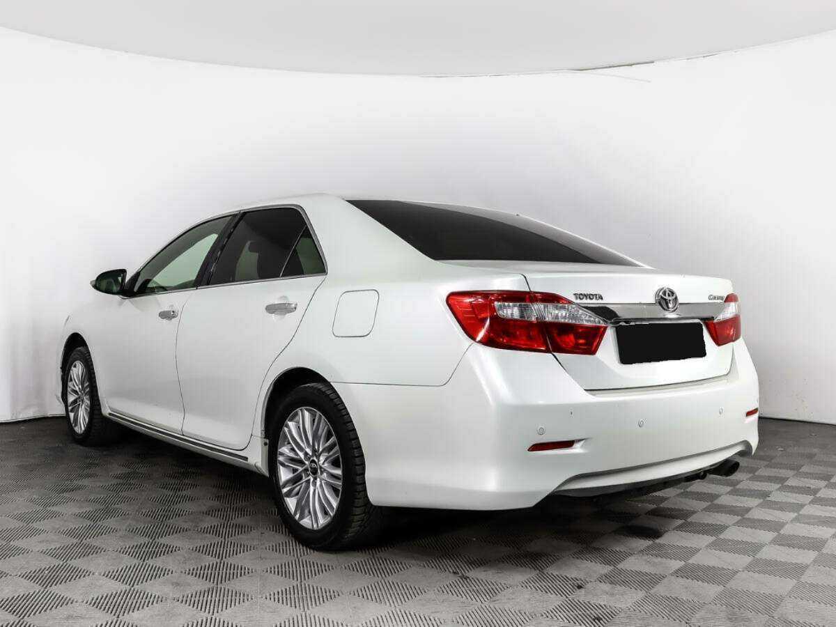 Toyota Camry 2012 года с пробегом. Фото: #6