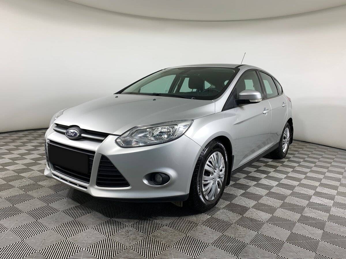 Ford Focus 2014 года с пробегом. Посмотреть фото