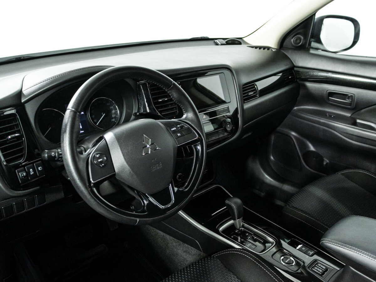 Mitsubishi Outlander 2019 года с пробегом. Фото: #8