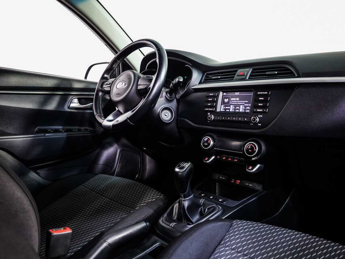 Kia Rio 2018 года с пробегом. Фото: #7