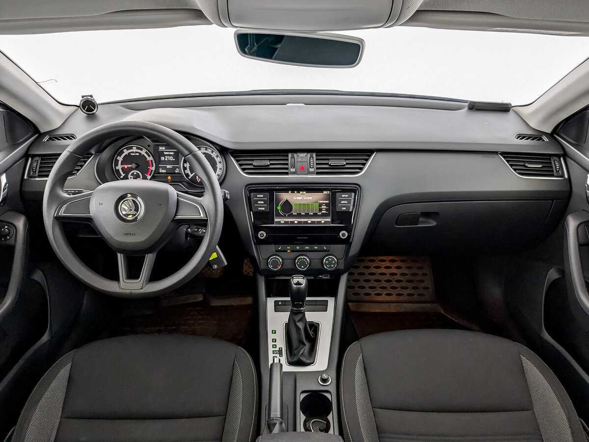 Skoda Octavia 2019 года с пробегом. Фото: #13