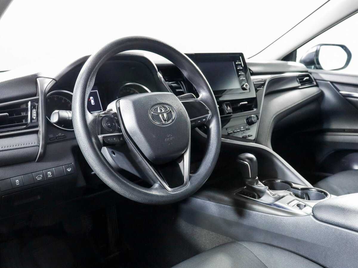 Toyota Camry 2021 года с пробегом. Фото: #10