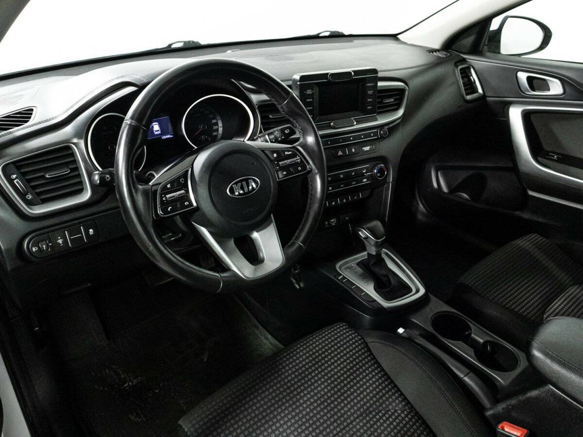 Kia Ceed 2019 года с пробегом. Фото: #10