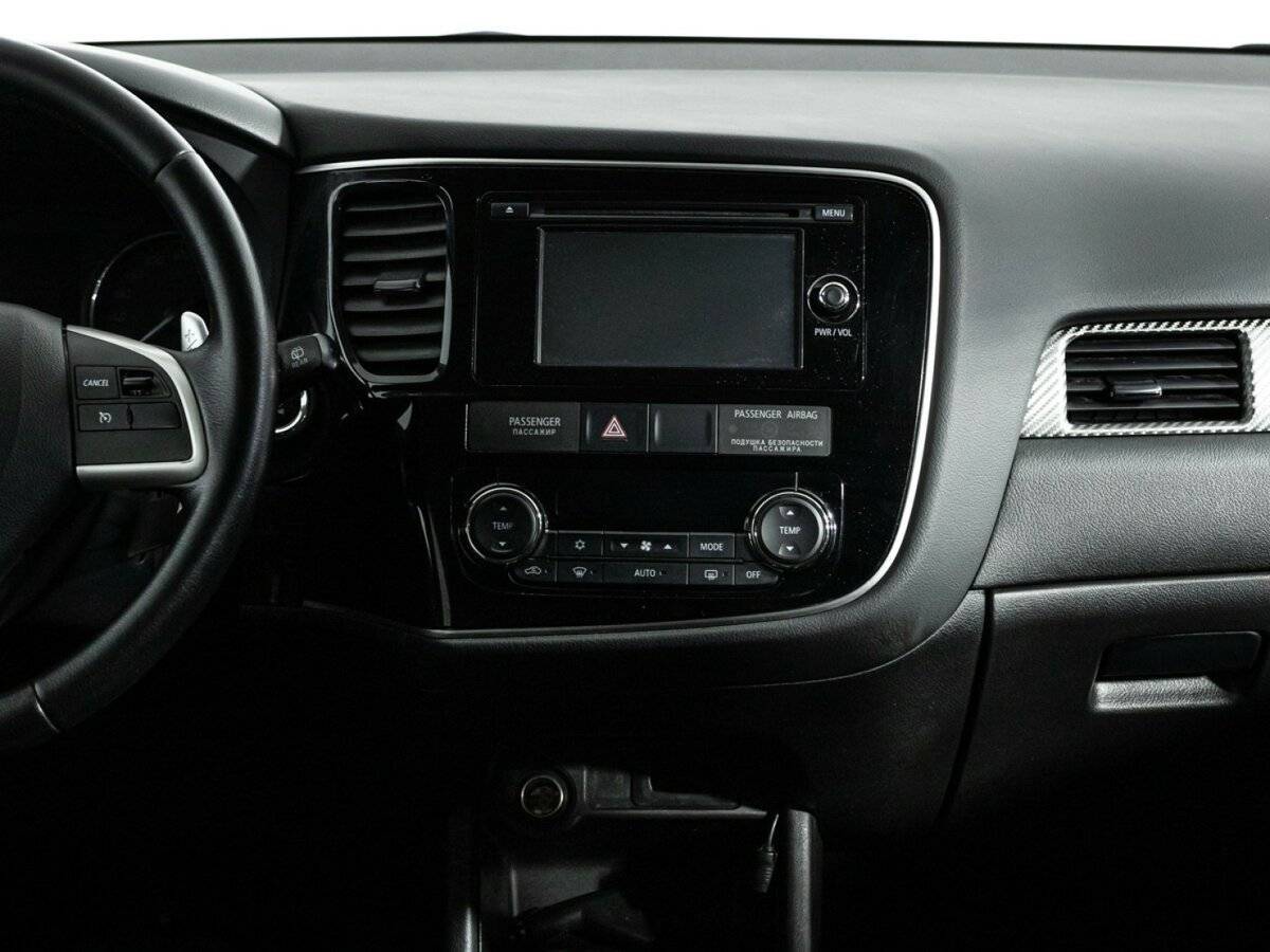 Mitsubishi Outlander 2012 года с пробегом. Фото: #13