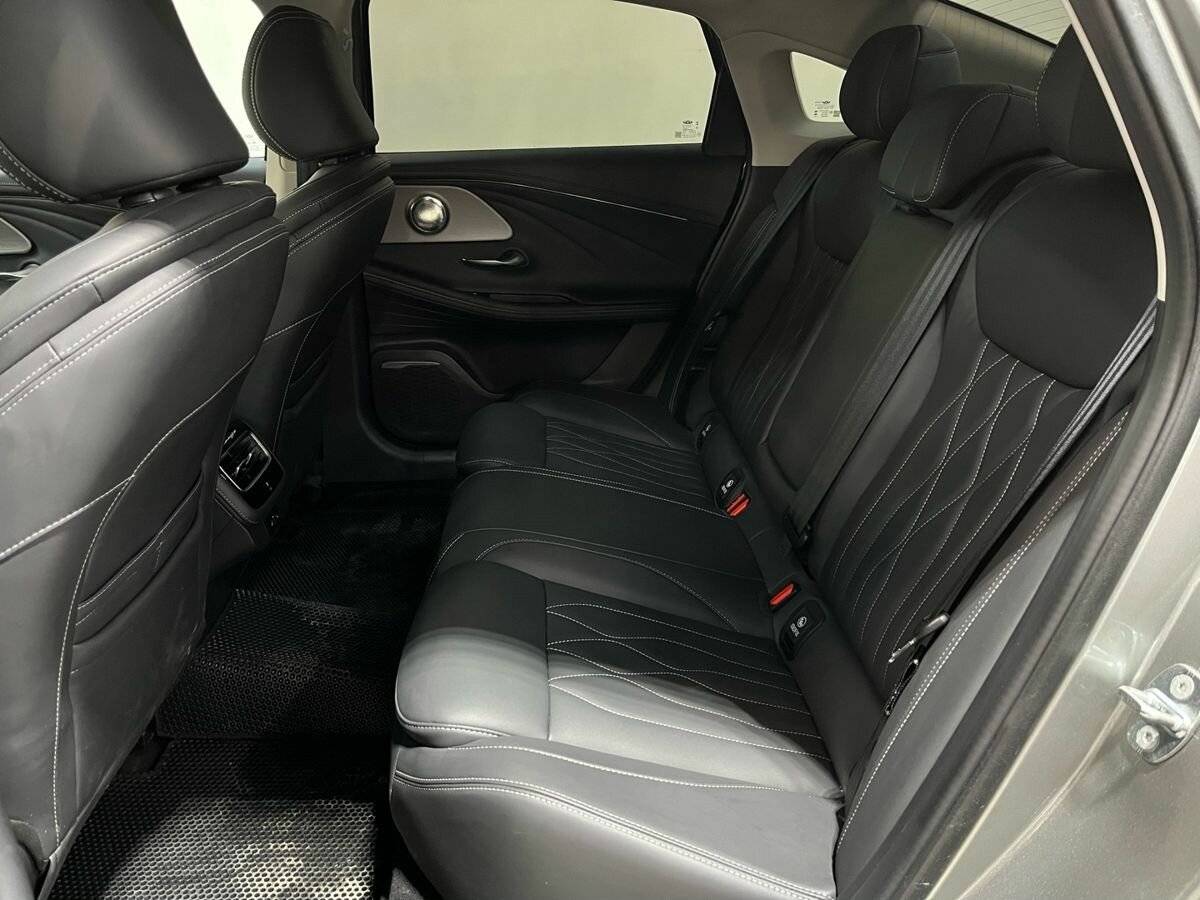 Chery Arrizo 8 2024 года с пробегом. Фото: #16