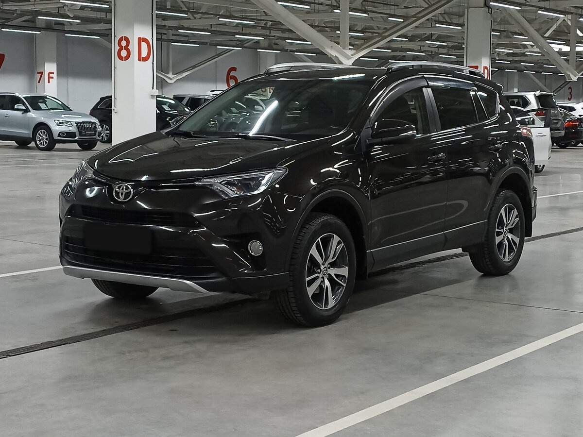 Toyota RAV4 2016 года с пробегом. Фото: #0