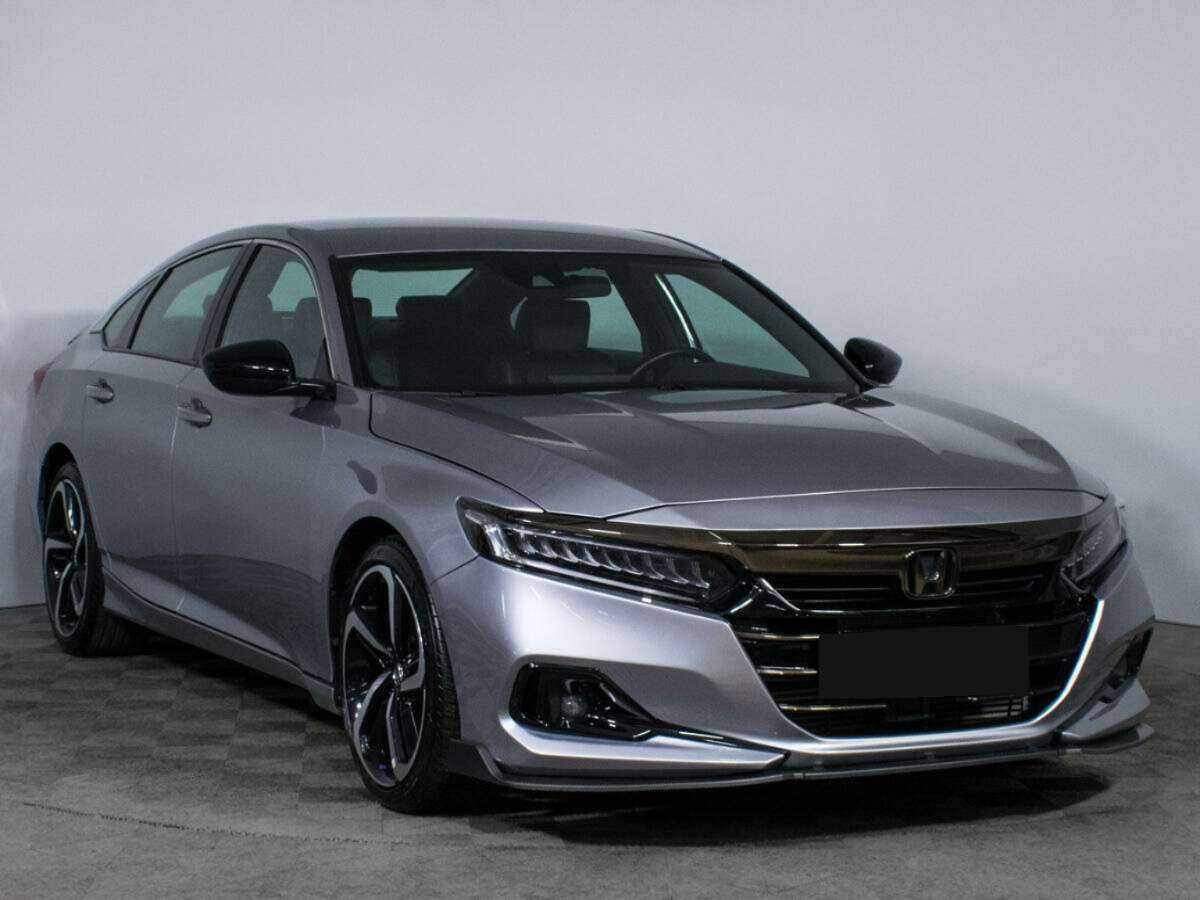Honda Accord 2022 года с пробегом. Фото: #2