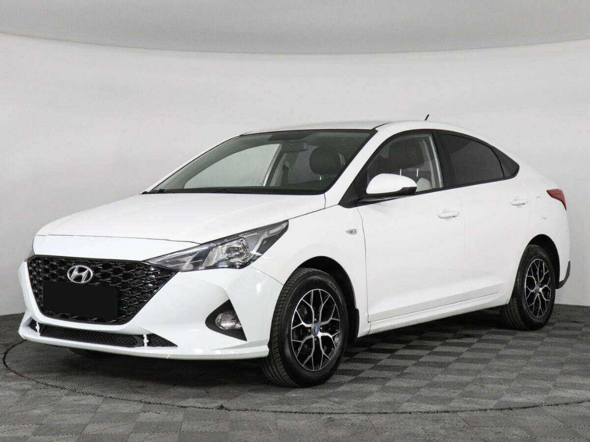 Hyundai Solaris 2022 года с пробегом. Посмотреть фото