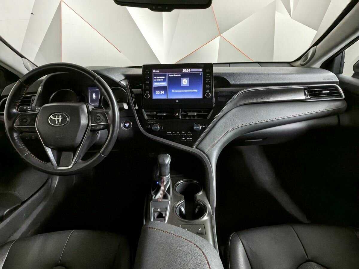 Toyota Camry 2021 года с пробегом. Фото: #9