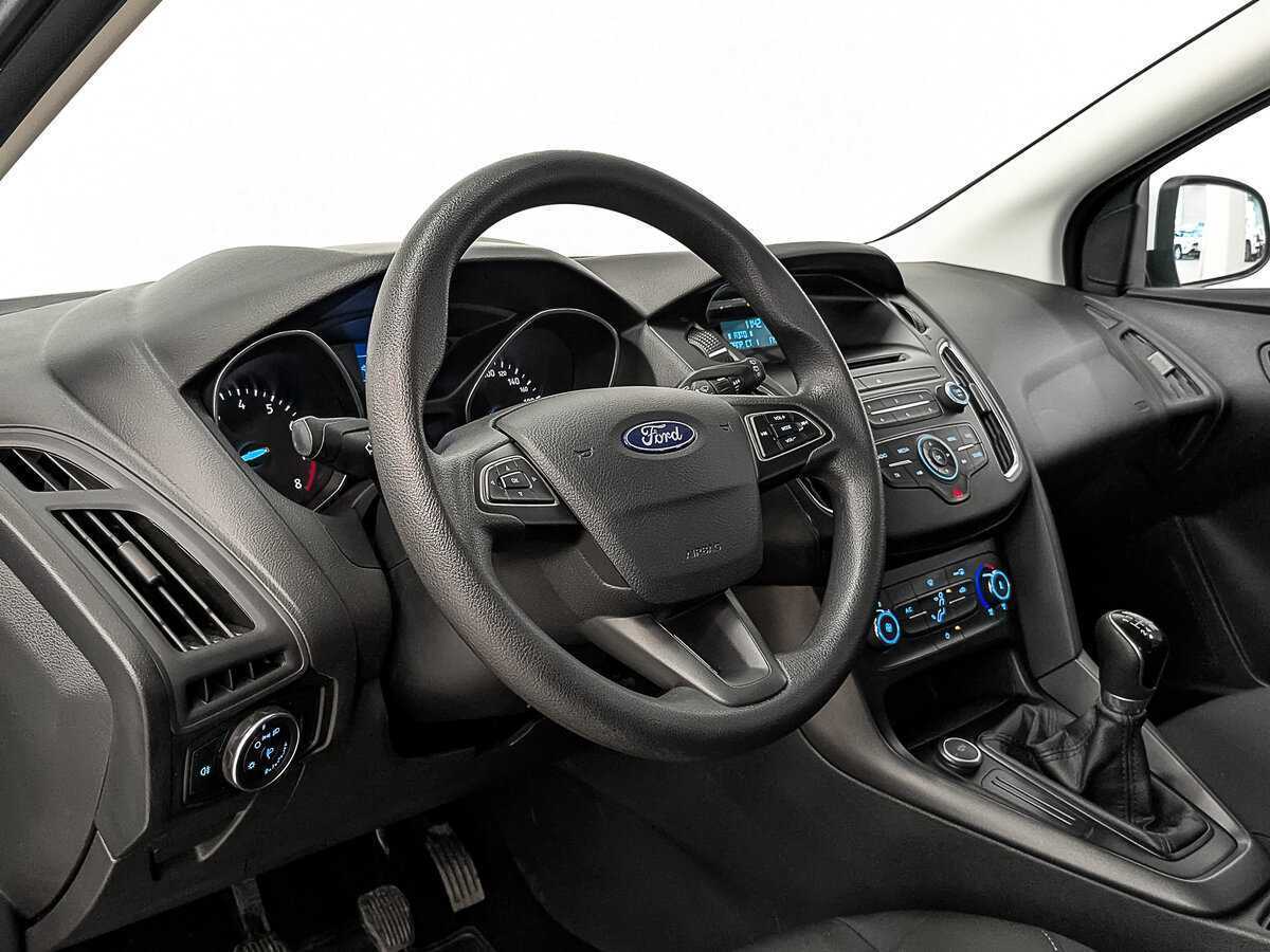 Ford Focus 2017 года с пробегом. Фото: #12