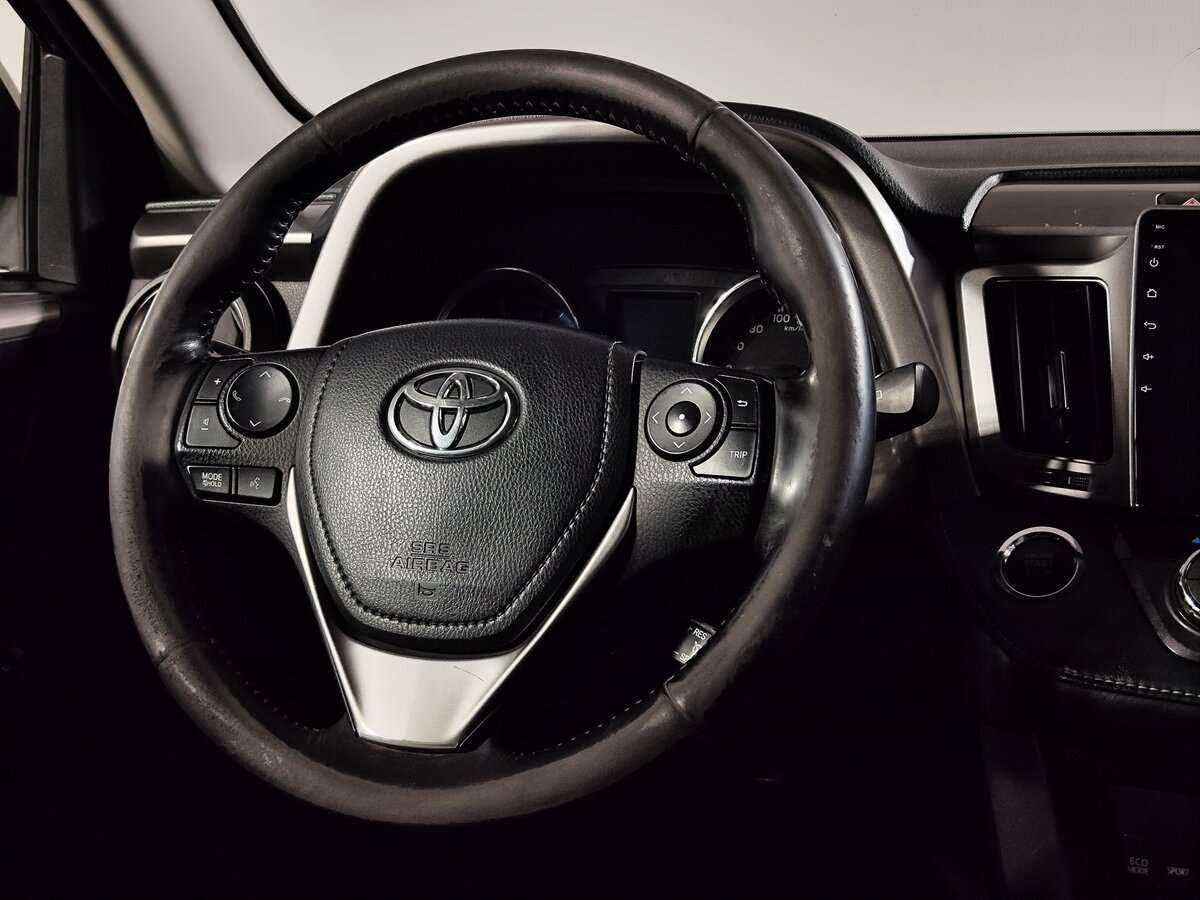 Toyota RAV4 2015 года с пробегом. Фото: #14