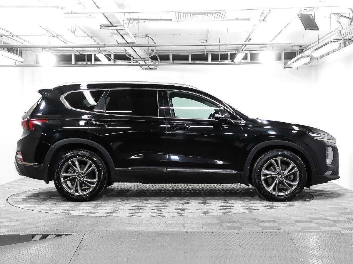 Hyundai Santa Fe 2019 года с пробегом. Фото: #3