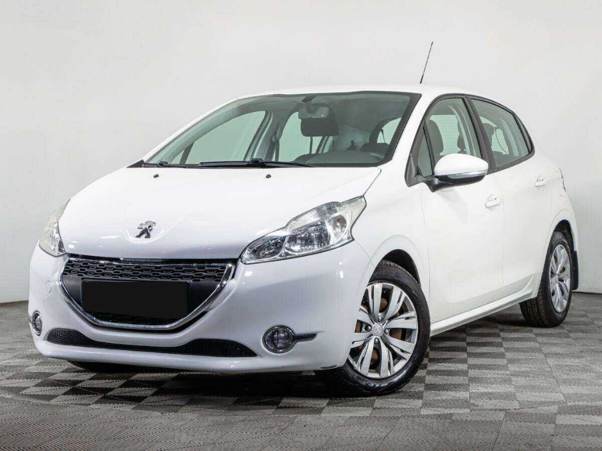 Peugeot 208 2013 года с пробегом. Фото: #0