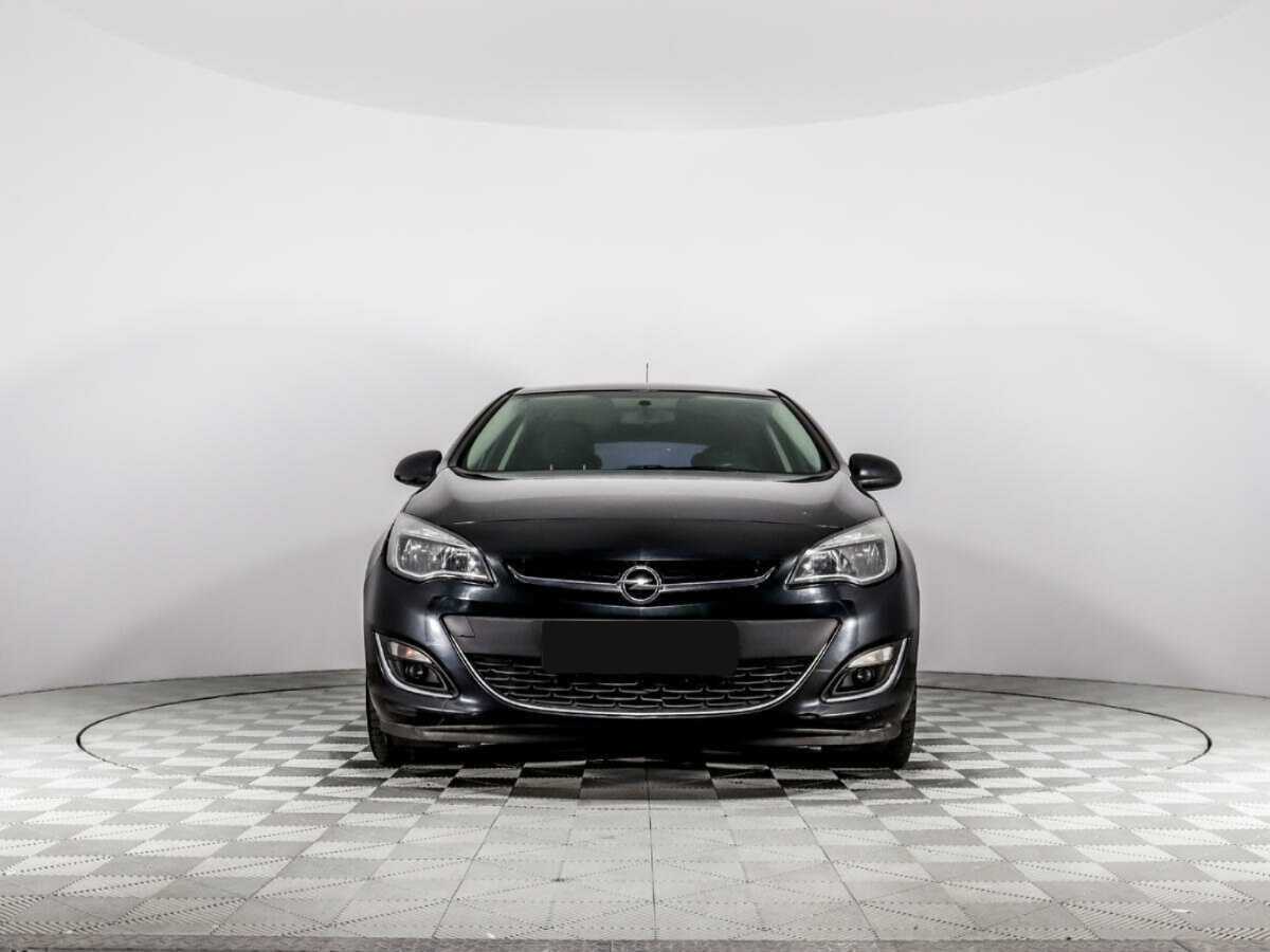 Opel Astra 2013 года с пробегом. Фото: #1