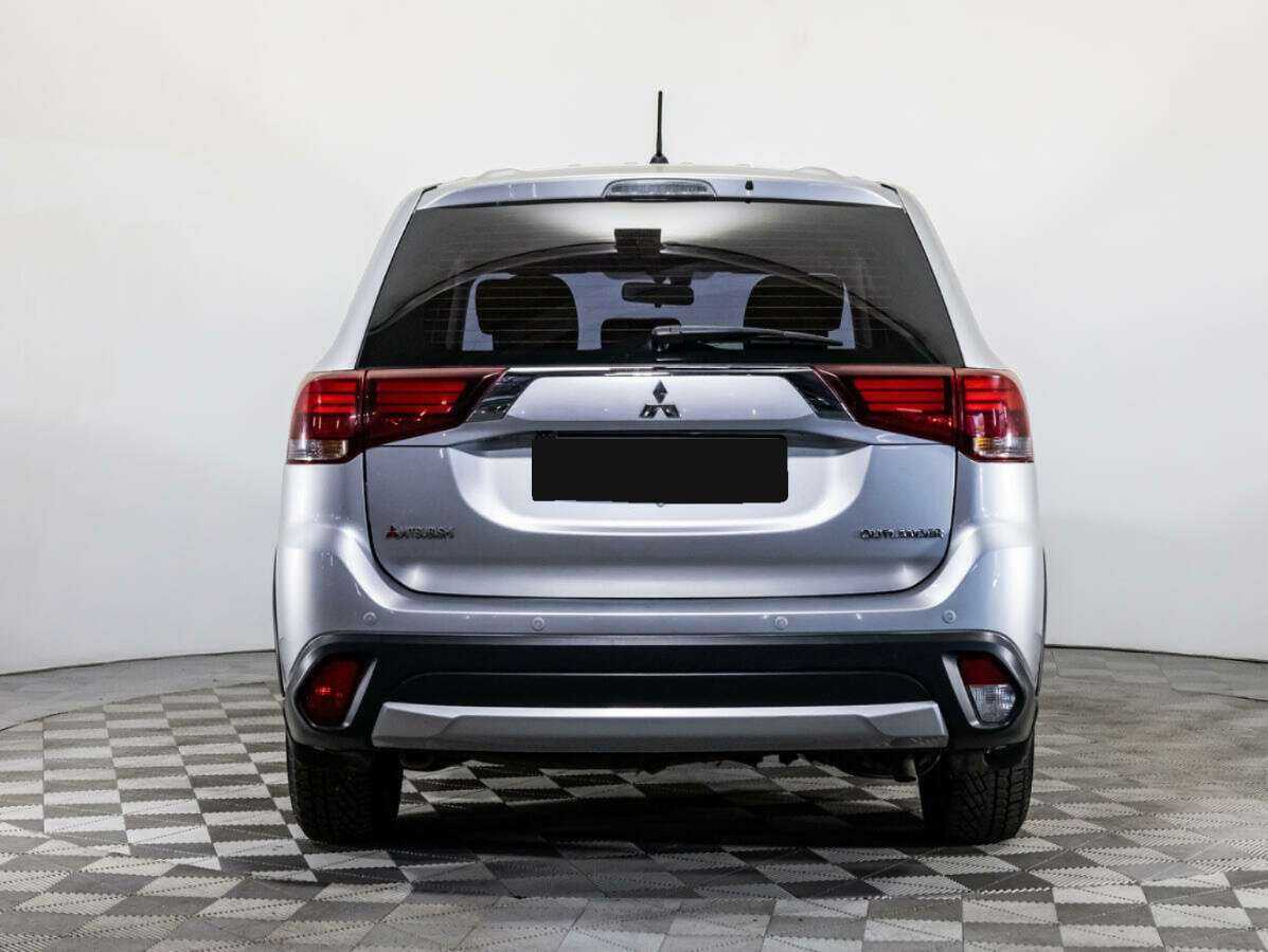 Mitsubishi Outlander 2015 года с пробегом. Фото: #5