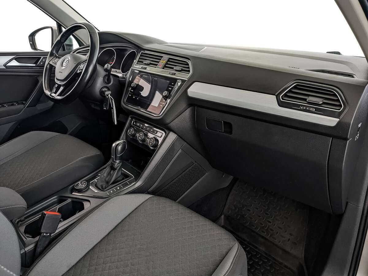 Volkswagen Tiguan 2017 года с пробегом. Фото: #8
