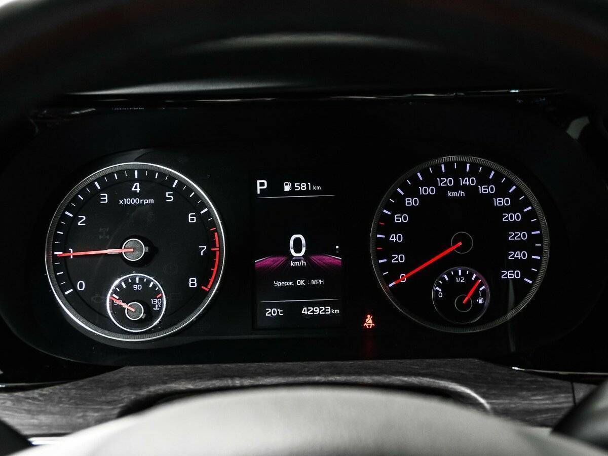 Kia K5 2021 года с пробегом. Фото: #9